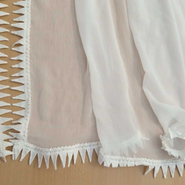 Zardi- Chiffon Dupatta With 4 Sided Lace – Large – White – ZD884
